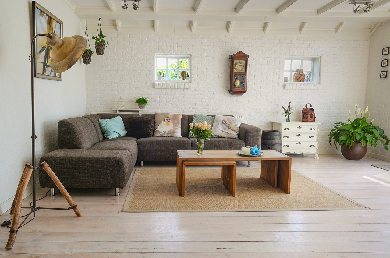 Mix van moderne en vintage decoratieve elementen.